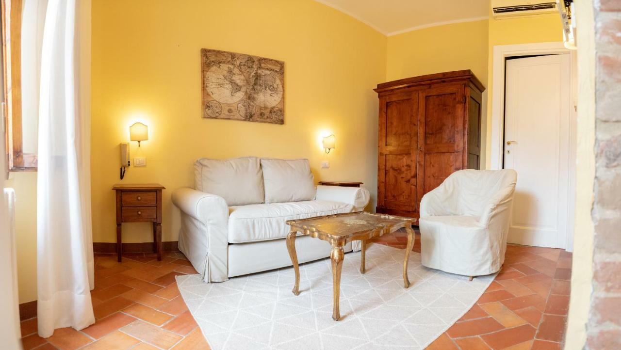 Hotel Il Castello チェルタルド エクステリア 写真