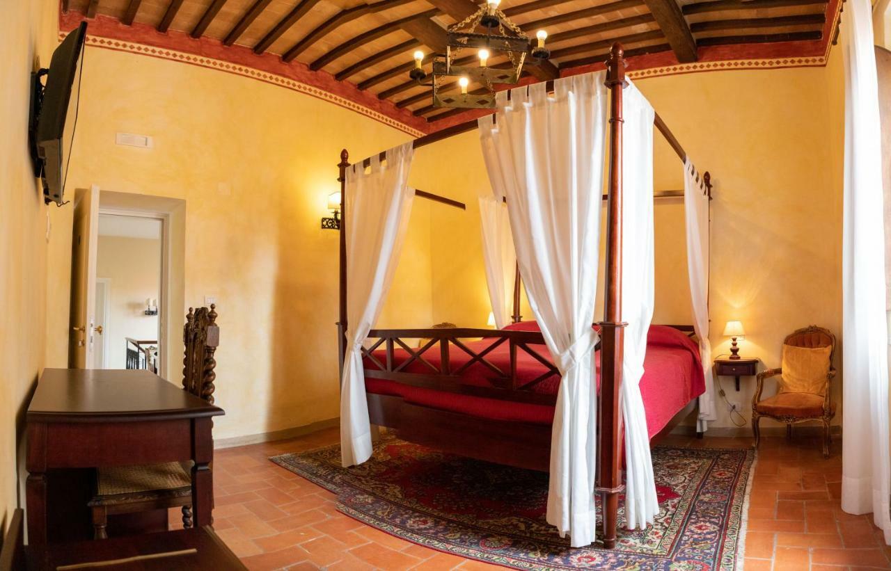 Hotel Il Castello チェルタルド エクステリア 写真