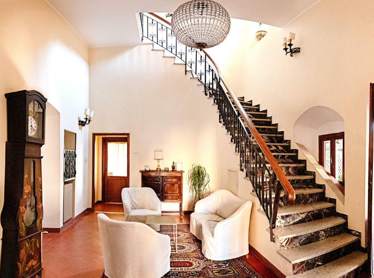 Hotel Il Castello チェルタルド エクステリア 写真
