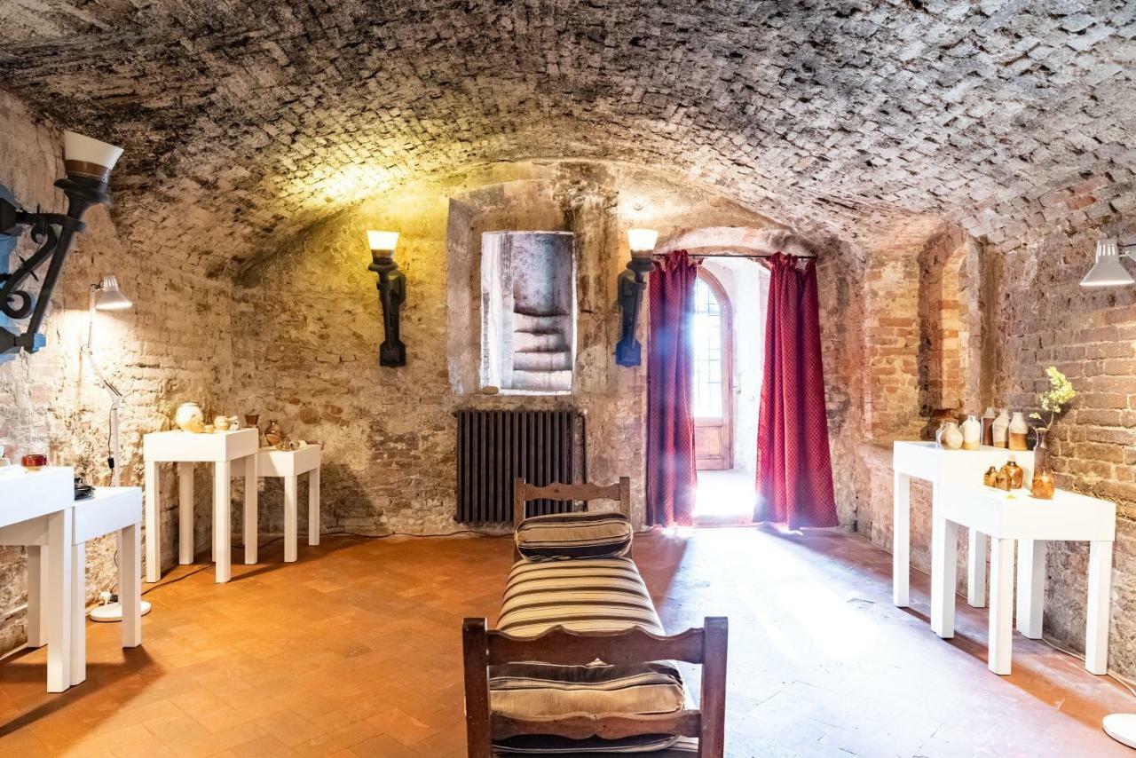 Hotel Il Castello チェルタルド エクステリア 写真
