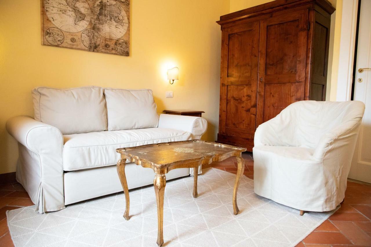 Hotel Il Castello チェルタルド エクステリア 写真