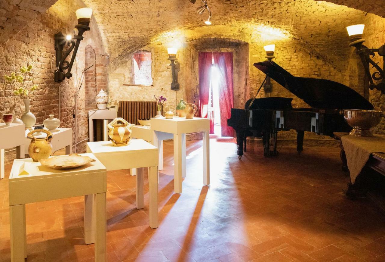Hotel Il Castello チェルタルド エクステリア 写真