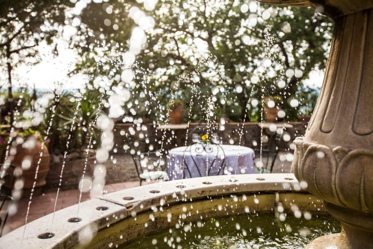 Hotel Il Castello チェルタルド エクステリア 写真